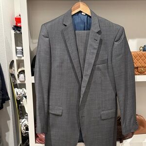 Men's Neiman Marcus Gray Suit 44R